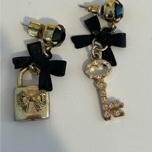 Betsy Johnson Gold and Black Bow Earrings